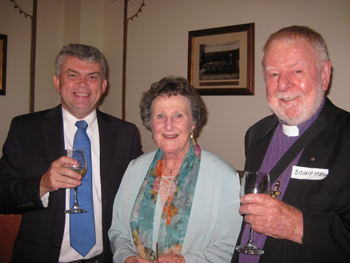 Moya Holle (centre) with the Rev John Deane (left) and Bishop  Ken Mason. © Vivienne For/ABM, 2011.