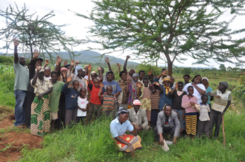 A community in Kenya.  © ABM/Ivy Wang 2011