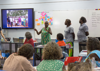 Rev Carol Robertson and participants from St Matthew’s Ngukurr