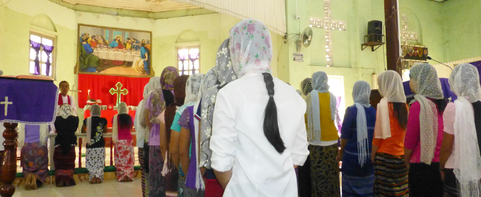 Church service in Toungoo Diocese.