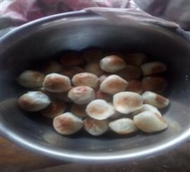 Some of the fried doughnuts made during the course. Copyright Anglicare PNG 2019