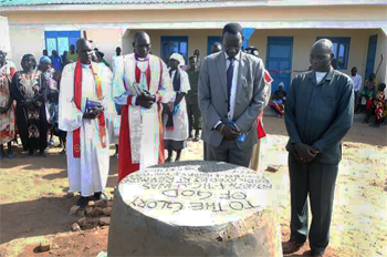 Bishop Moses and the Commissioner of Gogrial West County during offthe icial opening of Maker clinic.