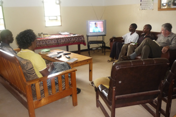 Evangelists’ Class watch the Alpha lesson on prayer. © John Osmers, 2011.