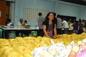 Lina Magallanes, ABM’s Asia Program Coordinator, was able to meet with partner staff and learn about their relief efforts following the devastation caused by Typhoon Haiyan (Yolanda). © ECP 2013