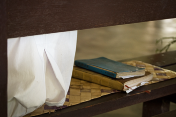 This project will help the church in PNG revise its Prayer Book. © Melany Markham/ABM, 2010.