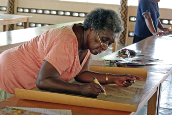 Women participate in workshops to discuss ideas around topics that are not discussed openly in Melanesian culture. © ABM/Vivienne For, 2013.
