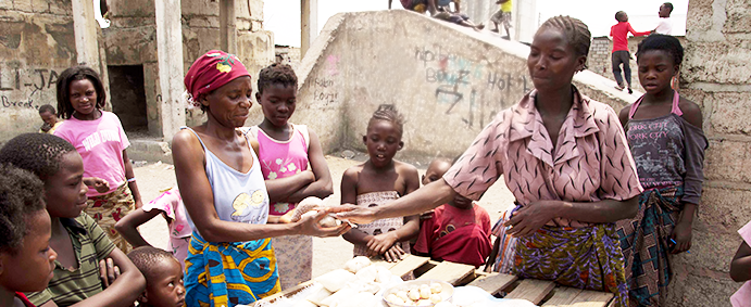 A market stall in Zambia. © Steve Daughtry/ABM, 2015.